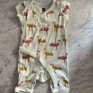 Onesie with flamingos